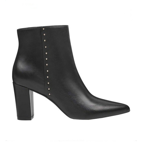 Edgy Chic Bandolino Studded Black Leather Booties - Picture 2 of 7